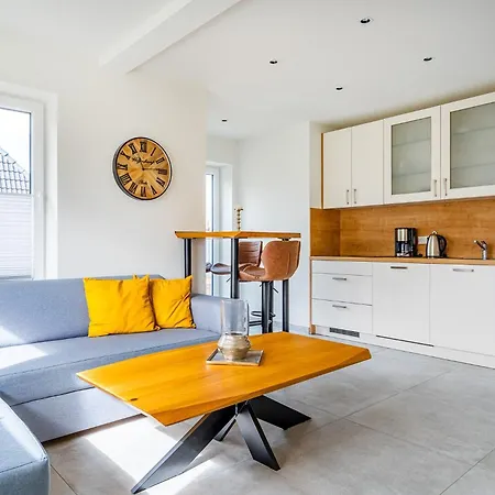 Zimmerei 2, Zentrale Lage, Obergeschoss Mit Terrasse Apartment *