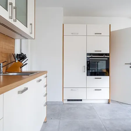 Zimmerei 2, Zentrale Lage, Obergeschoss Mit Terrasse Apartment *